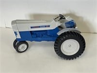 DIE-CAST FORD COMMANDER 6000 TRACTOR MADE IN USA