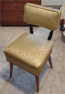 Vtg. Mid Century Sewing Chair (Storage Padded