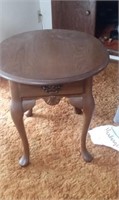 22" TALL & 25" LONG END TABLE W/ DRAWER