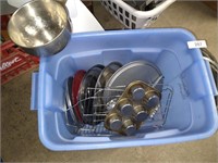 Tote w/ Cooking Lids & Some Bakeware