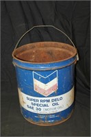 Chevron SAE 30 Oil Metal Bucket