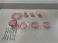 Table Lot Vintage Glassware, Pink depression