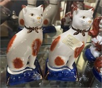 Pair of England Staffordshire Porcelain Cats