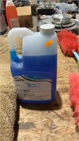 Gallon glass Brite cleaner