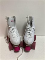 Chicago Skates - Roller Skates - Ladies Size 6