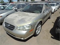 2001 Nissan Maxima JN1CA31D41T624075 Gold