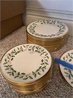 12 Lenox dimension salad and dinner plates.