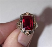Antique Art Deco 14K Ruby Diamond Filigree Ring