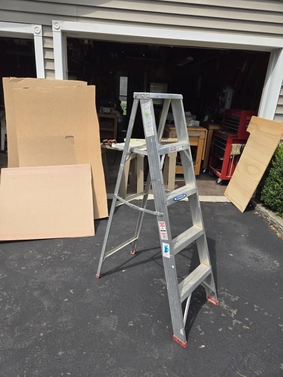 WERNER Aluminum step ladder 5'