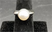 Sterling Silver And Pearl Ring. Size 6.75.