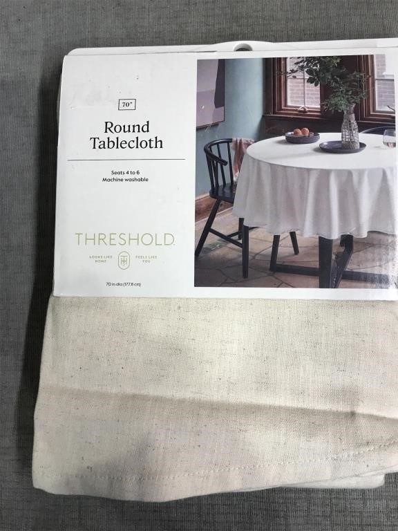 Threshold 70 Round Tablecloth
