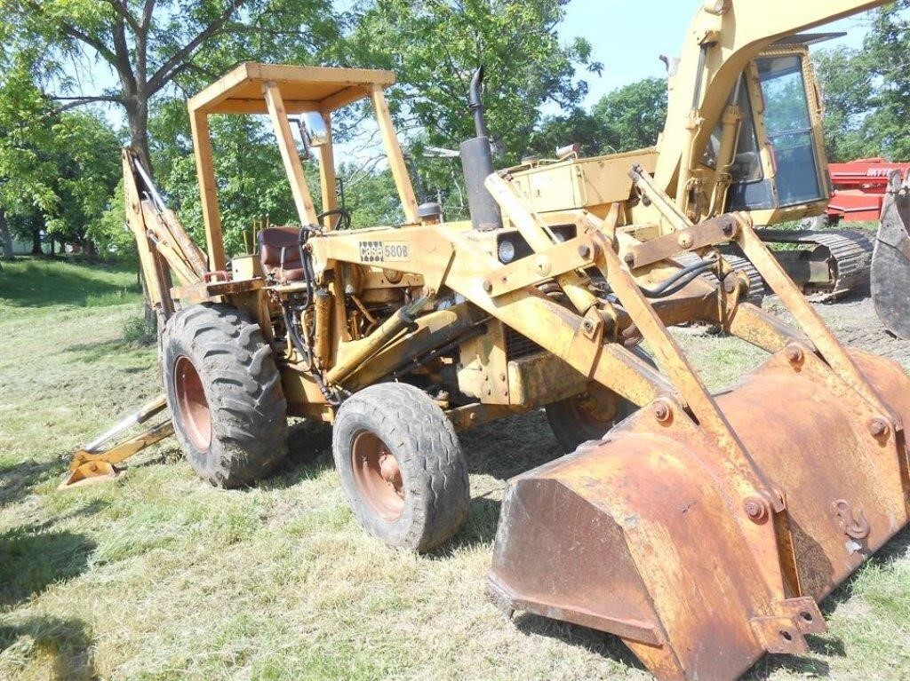 Case 580B Construction King loader backhoe, diesel