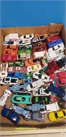 GROUP ASSORTED HOT WHEELS/MINIATURE CARS
