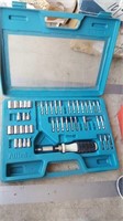 Allied screwdriver set with bits