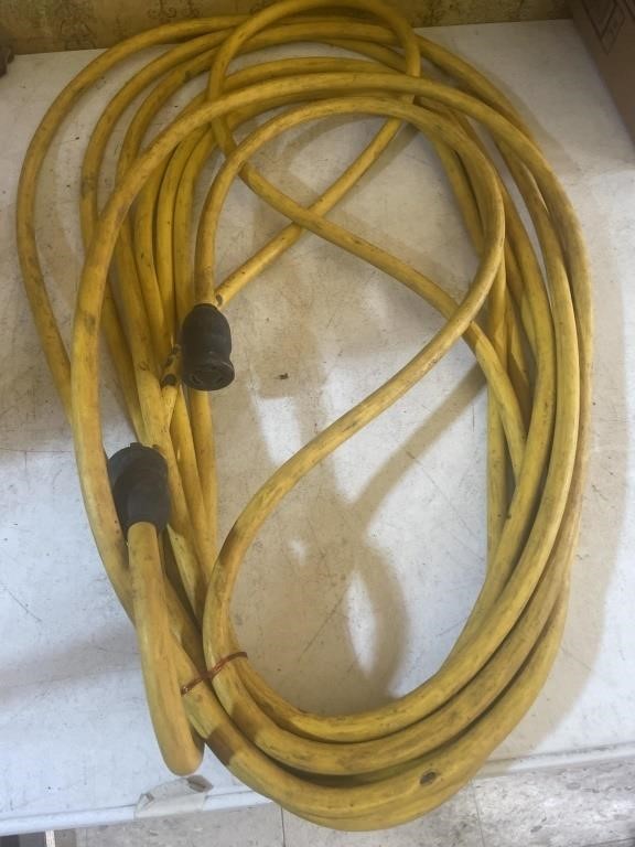 Locking extension cord