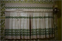 VTG Embroidered 5 Piece Window Curtain Set