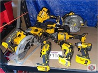 DeWalt Lot of (9 pcs) assorted DeWalt tools,