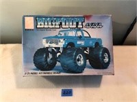 Big Foot 4x4x4 1/25 Model Kit By AMT Ertl 1984