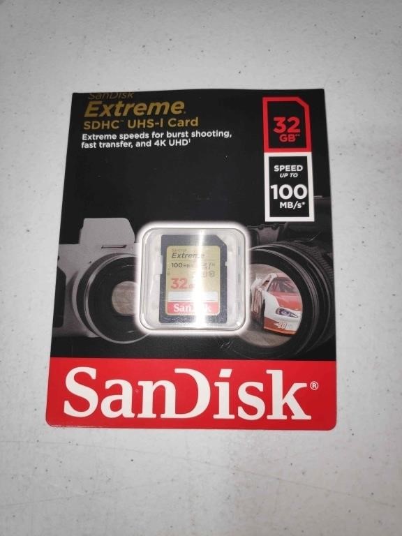 (N) SanDisk 32GB Extreme SDHC UHS-I Memory Card -