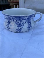 Wistaria Staffordshire England Chamber pot no