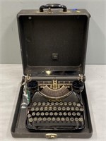 Corona Typewriter & Case
