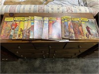 Approx 22 vintage comic books