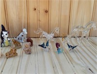 Lot of miniature ceramic and blown glass animals.