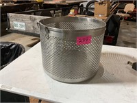 Large fryer basket 11 inches tall