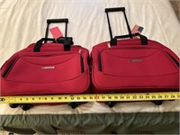2 Leisure carry-on bags with rollers