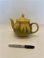 Vintage Shawnee King Corn Teapot