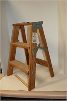 Wooden 2 Step Ladder