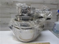 NEW STAINLESS STEEL POTS & PANS