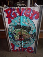 Metal River Life sign w. fish