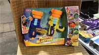 Mighty blasters 12 ft range zombie guns