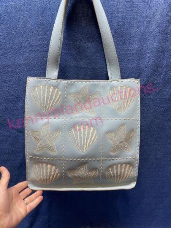 Hype blue leather embroidered seashell purse