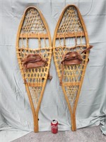 Wood Shoeshoe "Torpedo 12x42D" made in Canada Lac