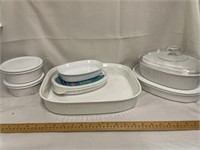 Set of baking dishes