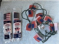 Flag Light  & 4 U.S. Flags (4 x 6") - NIP