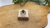 10k Yellow Gold and Cut Garnet Stone Ring, Size