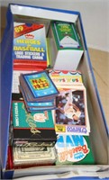 SELECTION OF SPORT TRADING CARDS