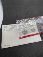 1968 US PROOF Set in Original Package Has Silver