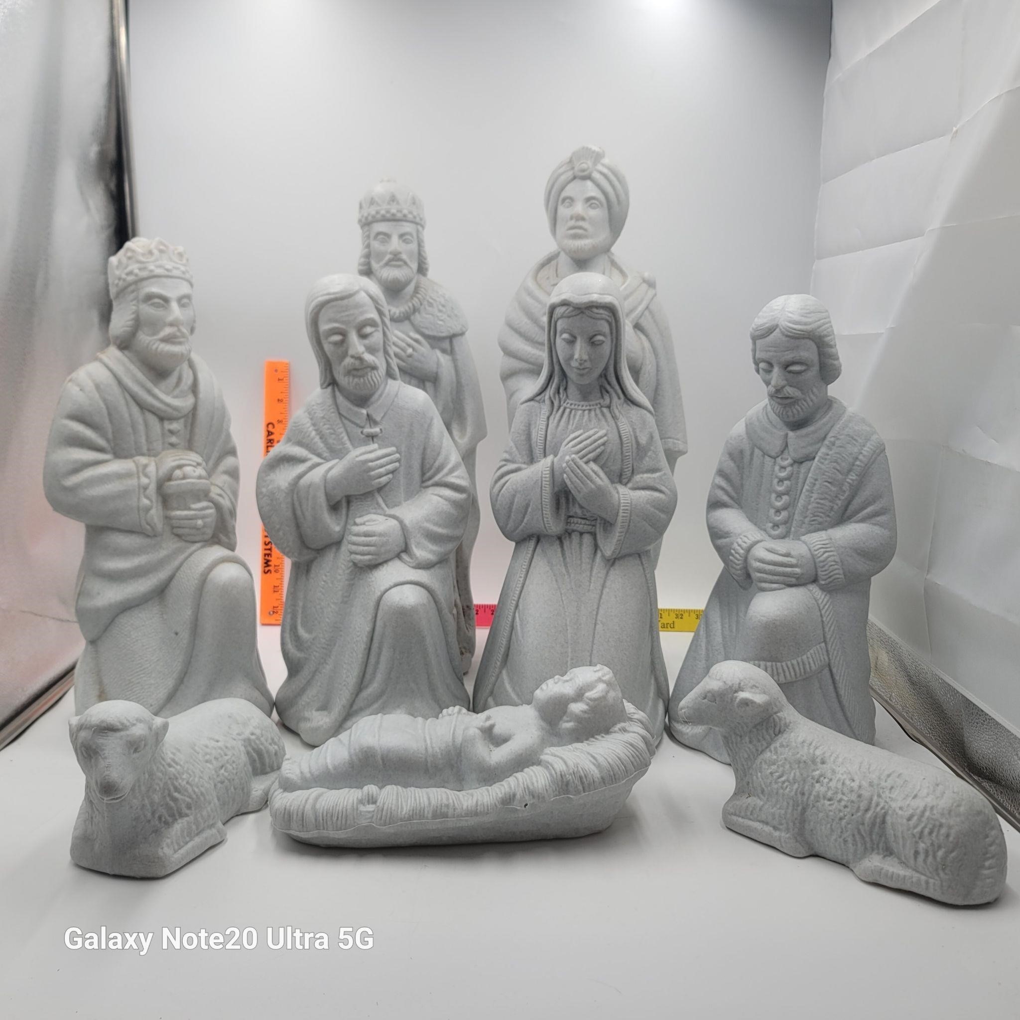 Blow Mold Granite Gray Nativity Set (9 pieces)