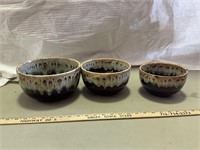 Brown & white Ironstone glass nesting bowls