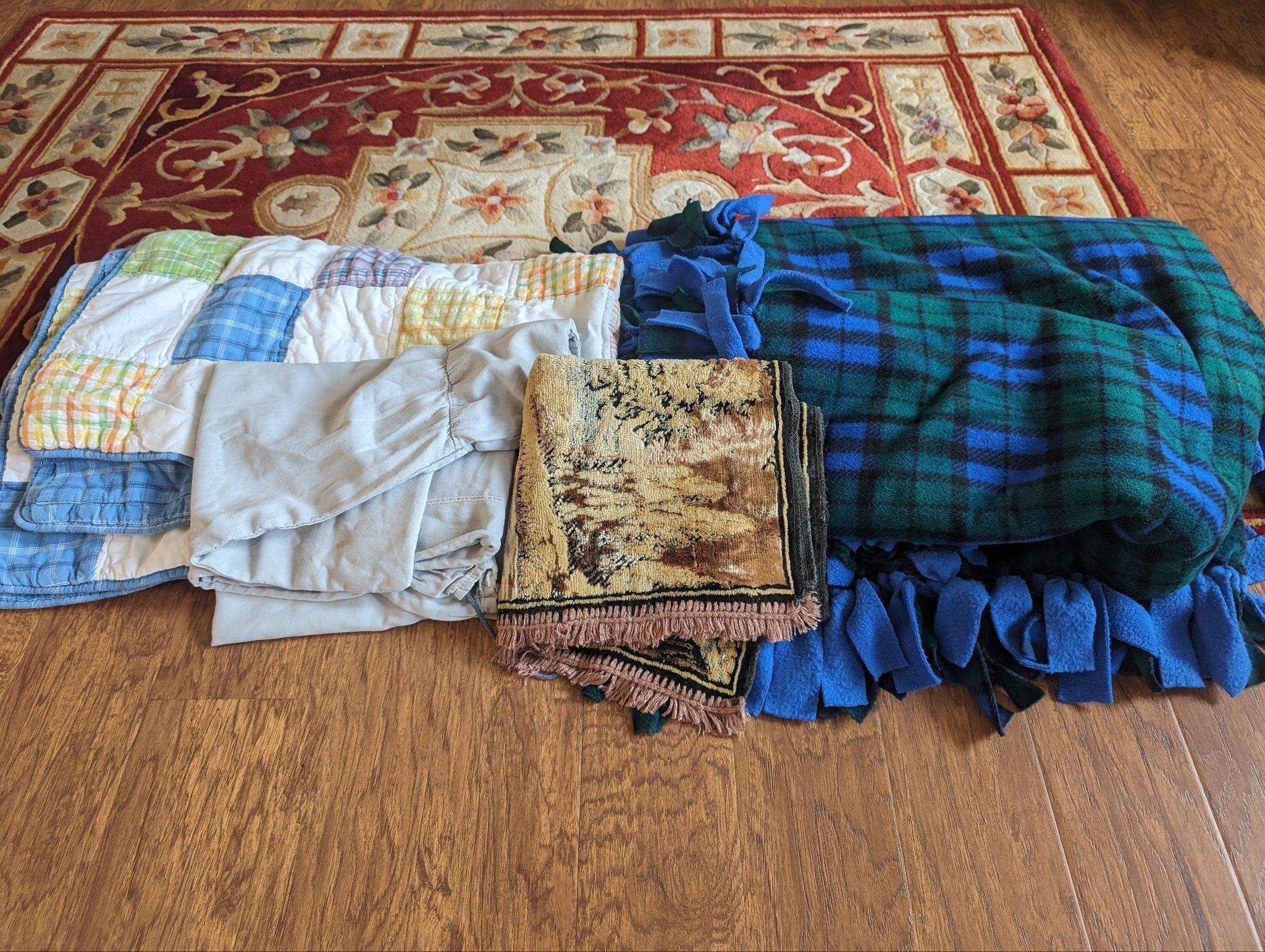 Blankets, Table Runner & Bag