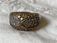 Sterling Silver Ring w/ White & Champagne Colored