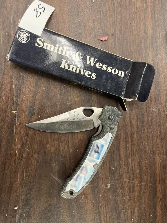 Smith and Wesson Pocket Knife