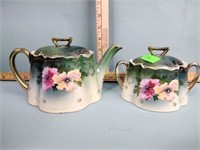 Bavarian porcelain teapot & sugar bowl