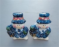 Vintage Snowmen Blue Hat  Salt & Pepper Shaker Set