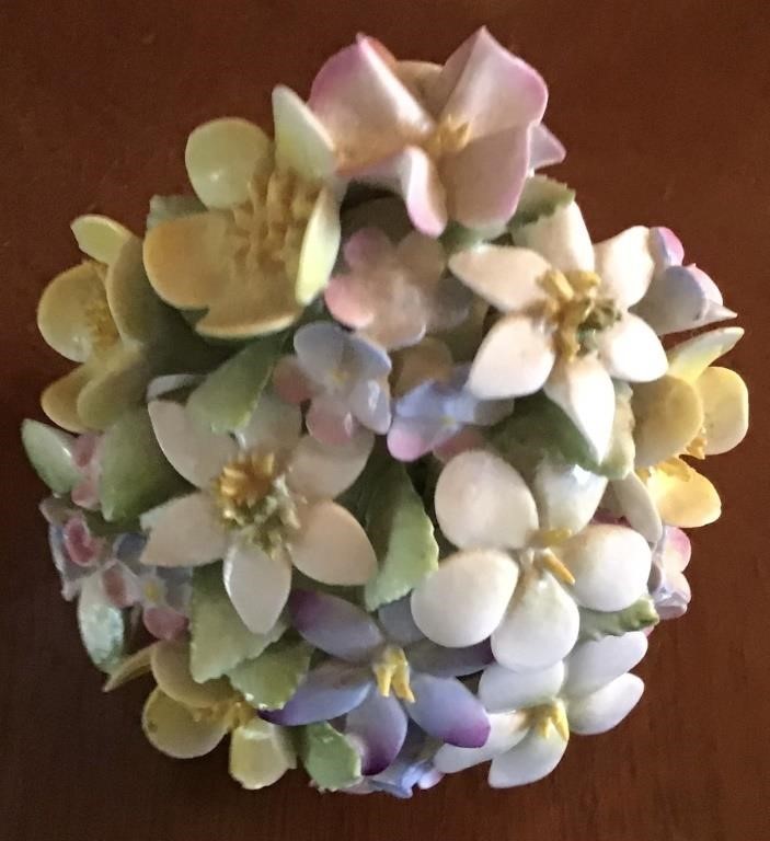 VINTAGE ROYAL DOULTON PORCELAIN FLOWER BASKET