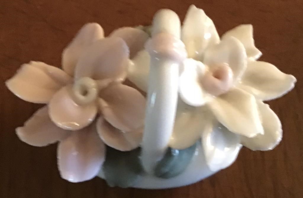 VINTAGE PORCELAIN SMALL FLOWER BASKET